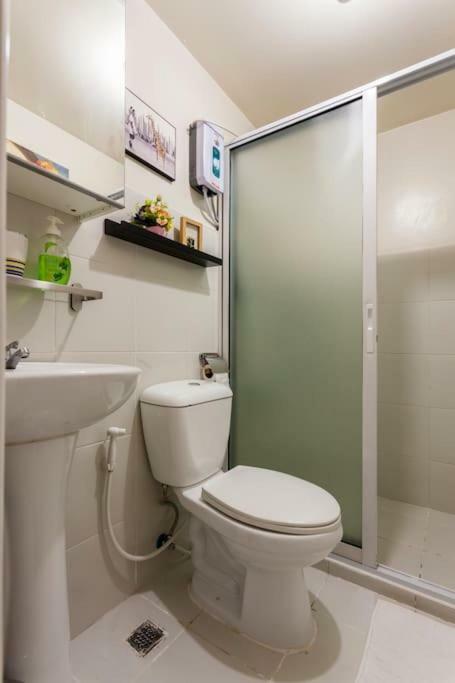 Jen'S Paranaque City Apartment Manila Zewnętrze zdjęcie